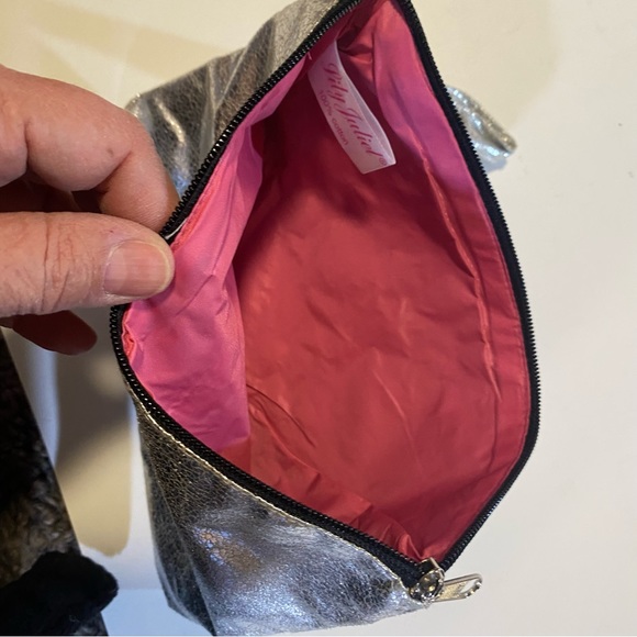 Wet Bikini bag, lined. Just right for small bathing suit. Embroidered see note - Picture 4 of 5